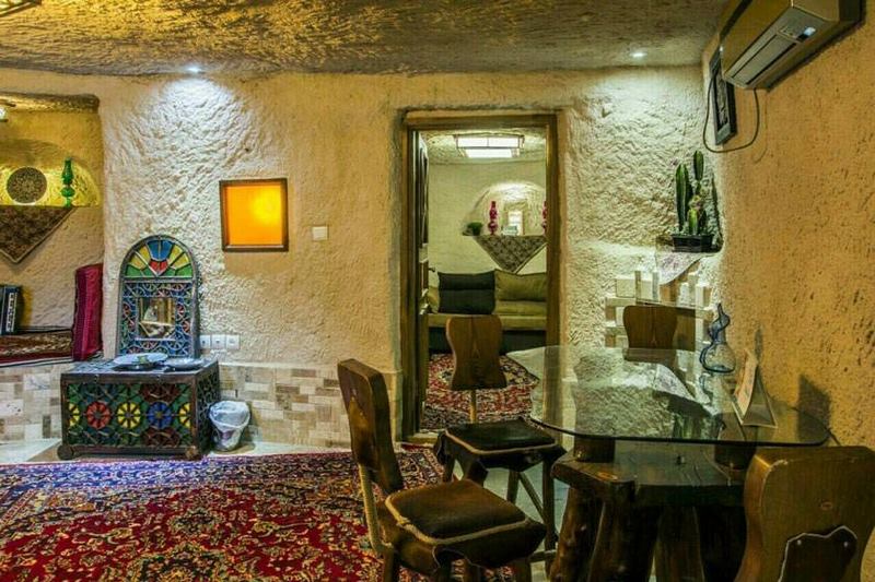 بوم گردی هما کندوان اسکو