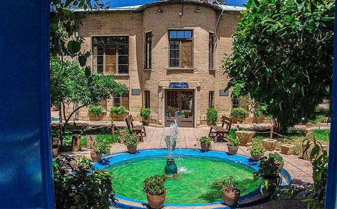 خانه باغ ایرانی (بوم گردی) شیراز