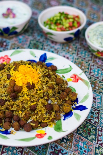 بوم گردی ترنجستان شیراز