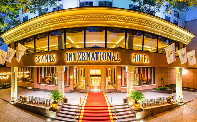 اسپیناس بلوار تهران